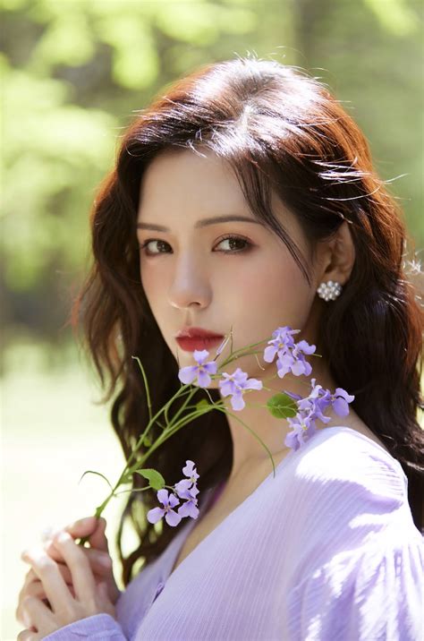 China Entertainment News Zhang Yuxi Poses For Photo Shoot