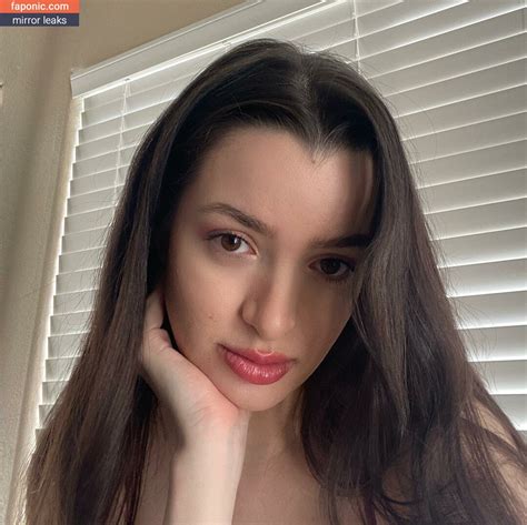 Ashley Ippolito Aka Reacts By Ash Nude Leaks Photo 8 Faponic