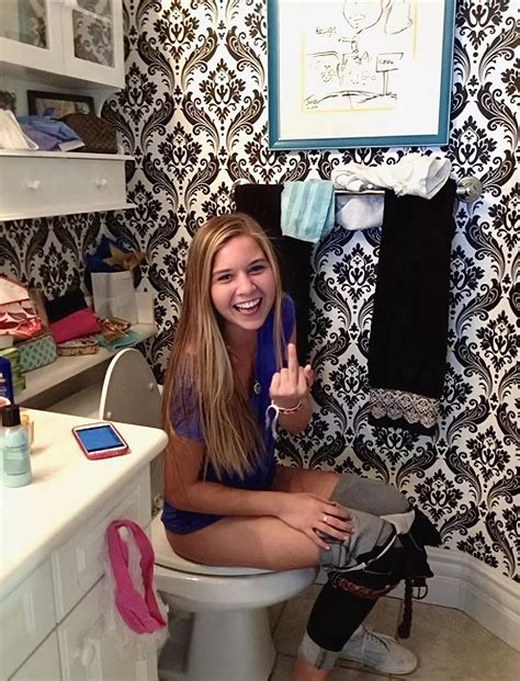 Happy And Slightly Embarrassed Nudes GirlsOnTheToilet NUDE PICS ORG
