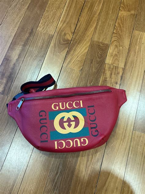 Gucci Bum Bag, Men's Fashion, Bags, Belt bags, Clutches and Pouches on Carousell