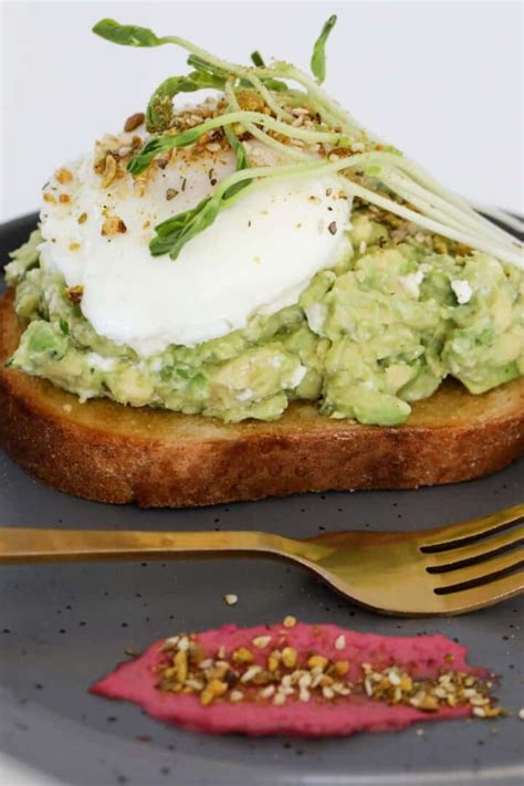 The BEST Homemade (Cafe Style) Smashed Avocado Recipe - Bake Play Smile