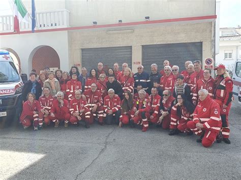 Grazie Alla Generosit Dei Riccionesi La Croce Rossa Ieri Ha