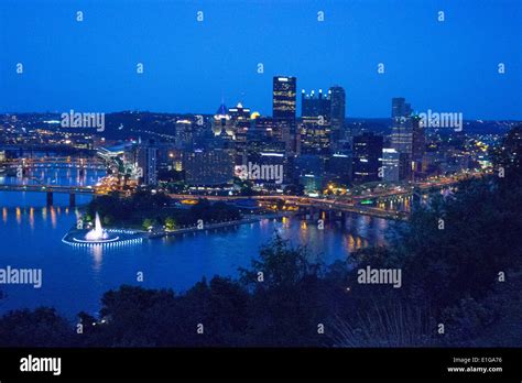 Pittsburgh PA skyline at night Stock Photo - Alamy