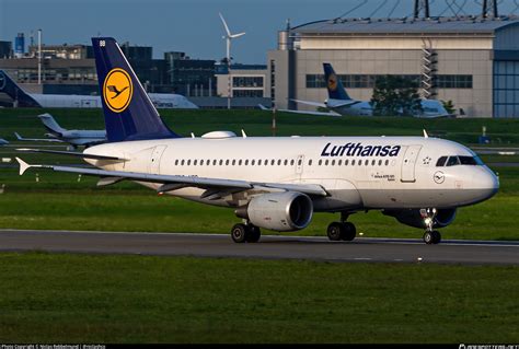 D Aibb Lufthansa Airbus A Photo By Niclas Rebbelmund