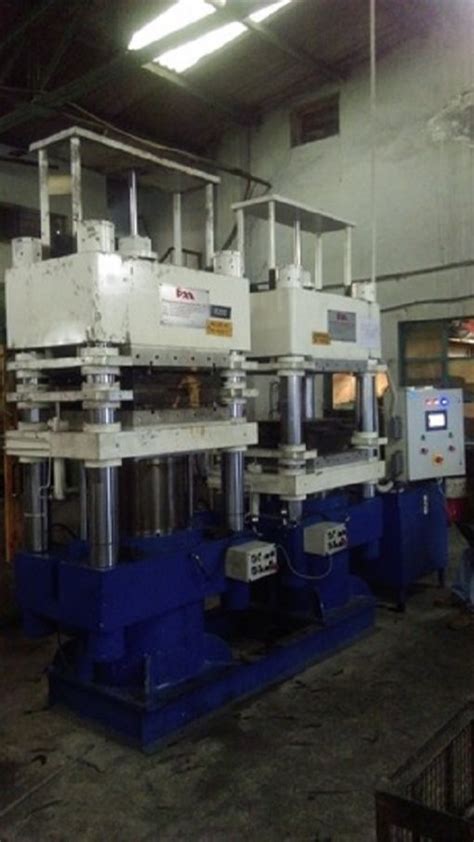 X Mm Double Station Hydraulic Compression Moulding Machine