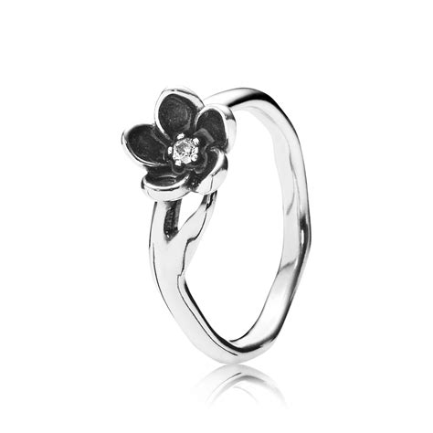 PANDORA | Кольцо из серебра в виде цветка с кубическим цирконием и ...