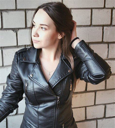 Pin By Mika On Ledermode Leather Outfit Leather Jacket Black Leather Jacket Girl