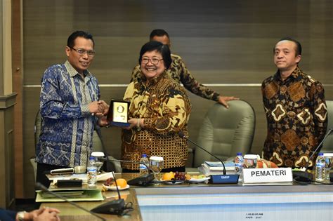 Siloam Hospitals TB Simatupang Gelar Latihan Penanggulangan Kebakaran