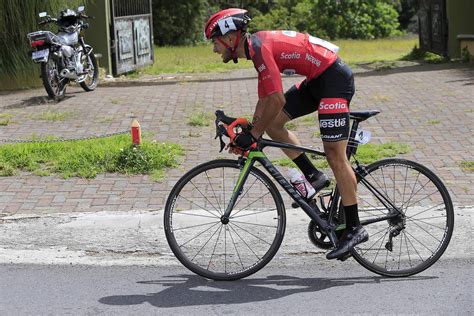 Sebasti N Moya Se Dej La Sexta Etapa De La Vuelta Cicl Stica A Costa