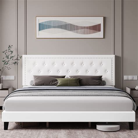 Juiluna Upholstered Platform Bed With Diamond Button Tufted Nailhead