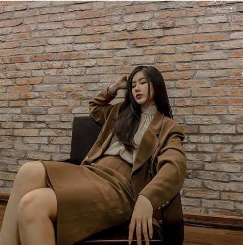 Thêm một gương mặt mới trong làng hot girl đồ si đa quần áo có chiếc chỉ k mà khí chất tung