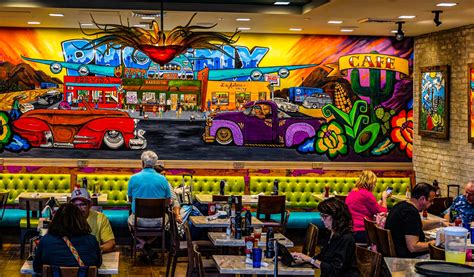 A Foodies Guide To Phoenix Airport Restaurants