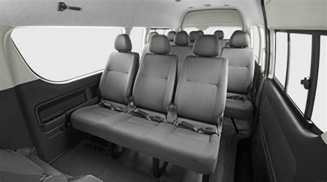 Interior-Toyota-Hiace-Commuter | AWANSAN