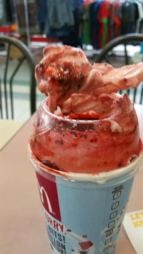 Broke Piky McDonalds Red Velvet Oreo McFlurry