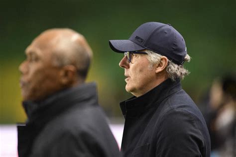 Photo Laurent Blanc Entraineur Ol Antoine Kombouare Entraineur