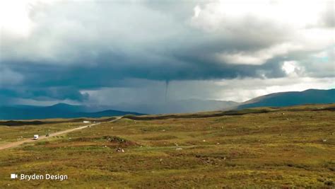 'Small tornado' in Scotland captured in dramatic footage of weather ...