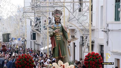 Ad Alberobello è festa patronale prima processione solenne in onore