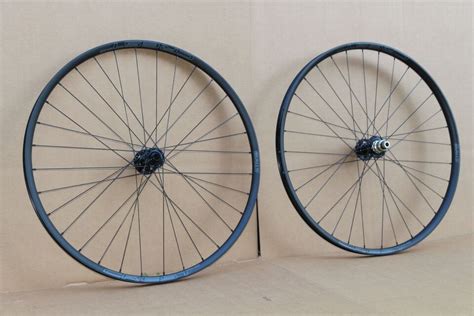 Brand New Stans Notubes Crest Mk Front Rear Wheelset Er