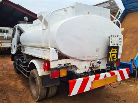 Used Mitsubishi Fuso Fuel Tank 1995 Fuso Fuel Tank For Sale Kampala