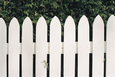 Building a White Picket Fence in Toronto - City Wide Fence Building