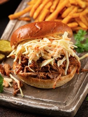 North Carolina-Style Spicy Pulled Pork Sandwiches - Paula Deen