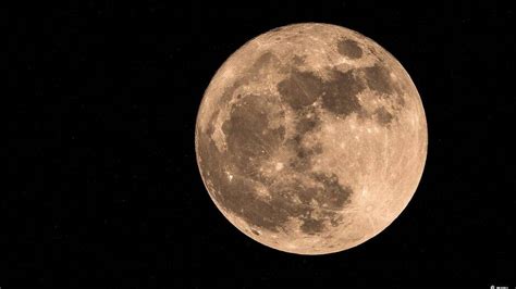 How To See The Blue Moon Supermoon In Nc In August Charlotte