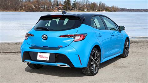 2020 Toyota Corolla Hatchback Review Autotrader Ca