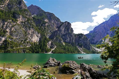 1370637 4k Lake Braies Italy Mountains Lake Boats Church Rare