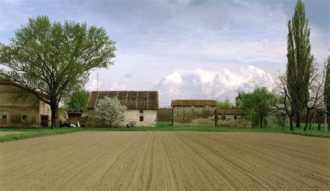 Places And Spaces Of The Po Valley Territory In Ghirri S Shots On