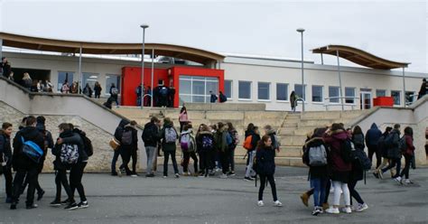 H Ricourt La Rentr E Des Classes Au Coll Ge Pierre Et Marie Curie