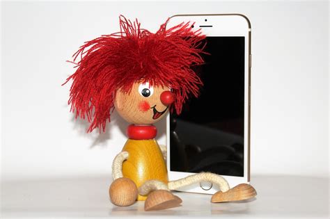 Безплатна снимка : iphone, червен, материал, текстилен, фигура, играчки ...