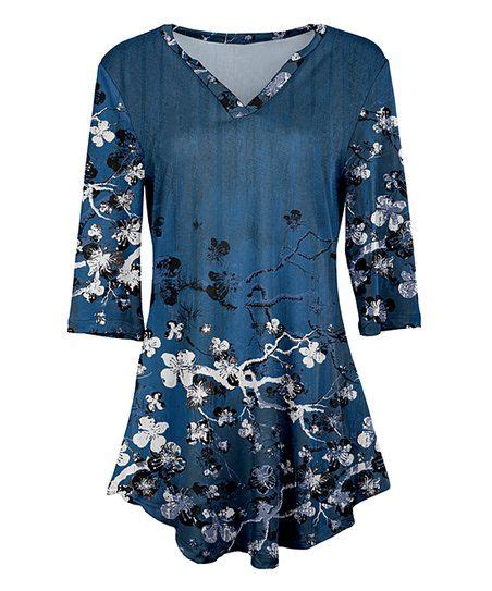 Lily Blue And Gray Floral Three Quarter Sleeve V Neck Tunic Women