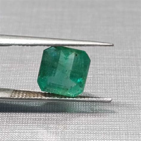 Jewel Fields Ct Medium Green Octagon Step Cut Emerald