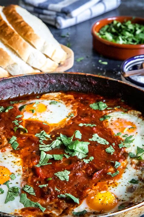 Easy Shakshuka Baked Eggs In Tomato Sauce Ultimate Shakshuka Recipe