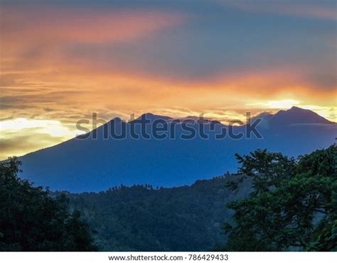 Mount Apo Summit Dawn View Brgy Stock Photo 786429433 | Shutterstock