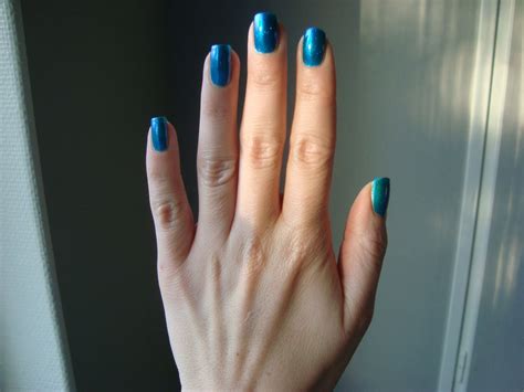 NAILTASTIC China Glaze Blue Iguana