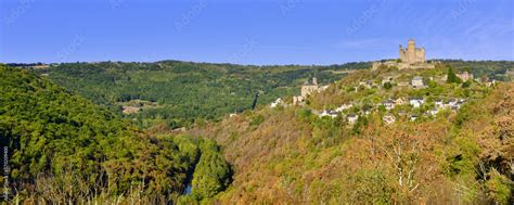 Foto de Panoramique Najac 12270 son château et son paysage Aveyron