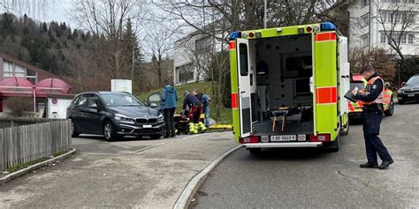 Teufen AR Fussgängerin 14 von Auto erfasst und verletzt