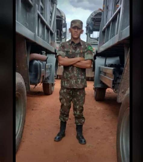 Soldado de Picos morre após caminhão do exército tombar no Maranhão