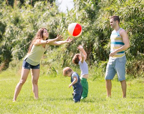 Juegos Tradicionales Al Aire Libre Para Disfrutar En Familia Y