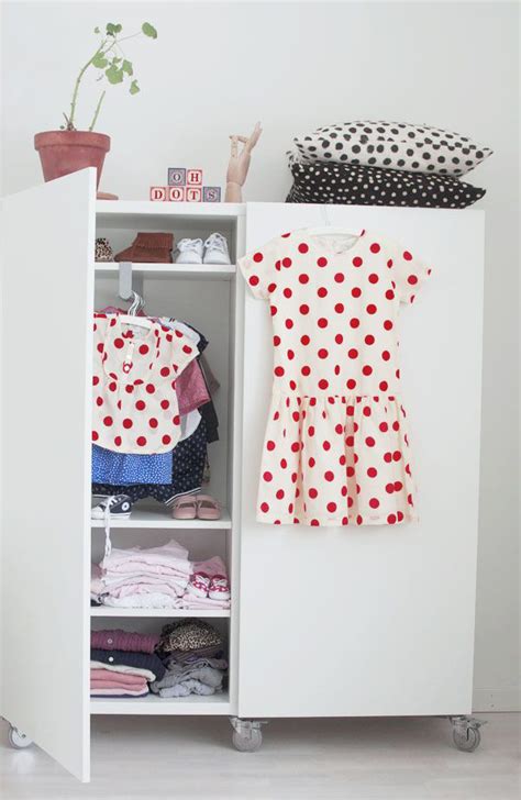 25 Nice and Small Kids Wardrobe Ideas | House Design And Decor