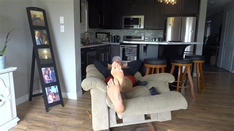 Hot Stud Feet ThisVid