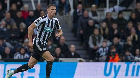 Newcastle Defender Sven Botman Set For Long Spell On Sidelines