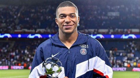 Penampakan Sepatu Emas Untuk Kylian Mbappe Atas Top Skor Piala Dunia