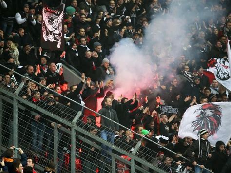 DFB Strafe Eintracht Frankfurt Muss 20 000 Euro Zahlen