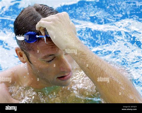 Sport swimming ian thorpe hi-res stock photography and images - Alamy