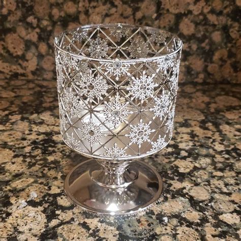 Bath Body Works Accents Bbw Geo Snowflake Pedestal 3 Wick Candle