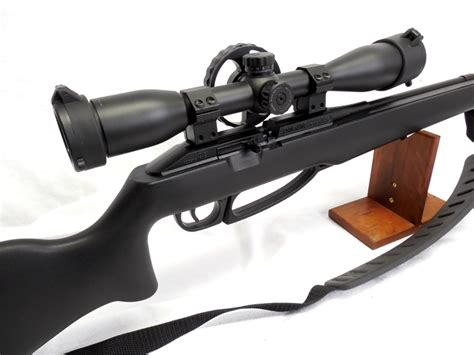 Daisy Model 953 Target Pro Air Rifle With Tactedge 4 X 40 Ilumuminated