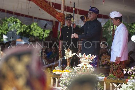 PARADE PESTA KESENIAN BALI ANTARA Foto