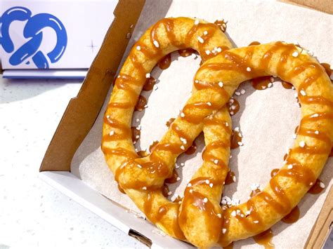 pretzel planet  sengkang jazzes  pretzels  mentaiko smores